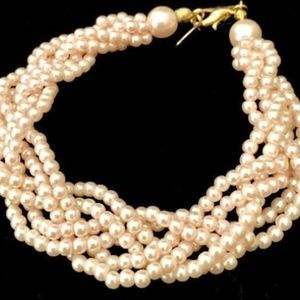 80's Braided Pink Pearl Bracelet   VS0951